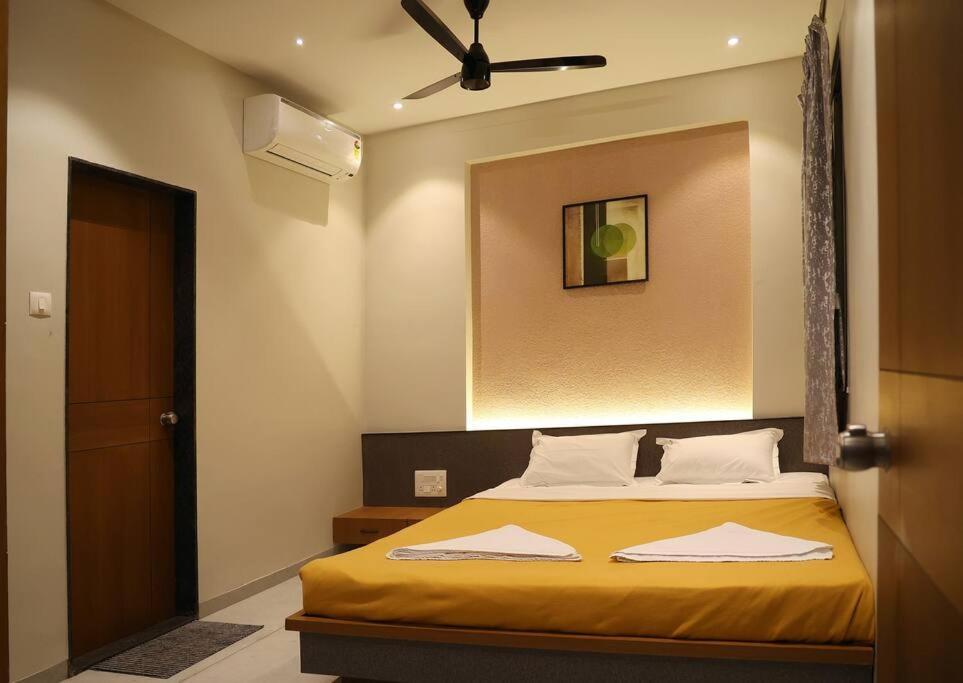 'Sumadhu Homes - 201 ' Kolhapur Exterior foto